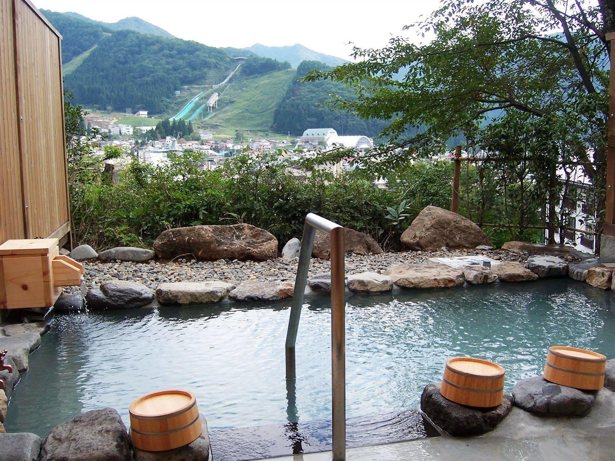Nozawa Grand Hotel Exterior photo