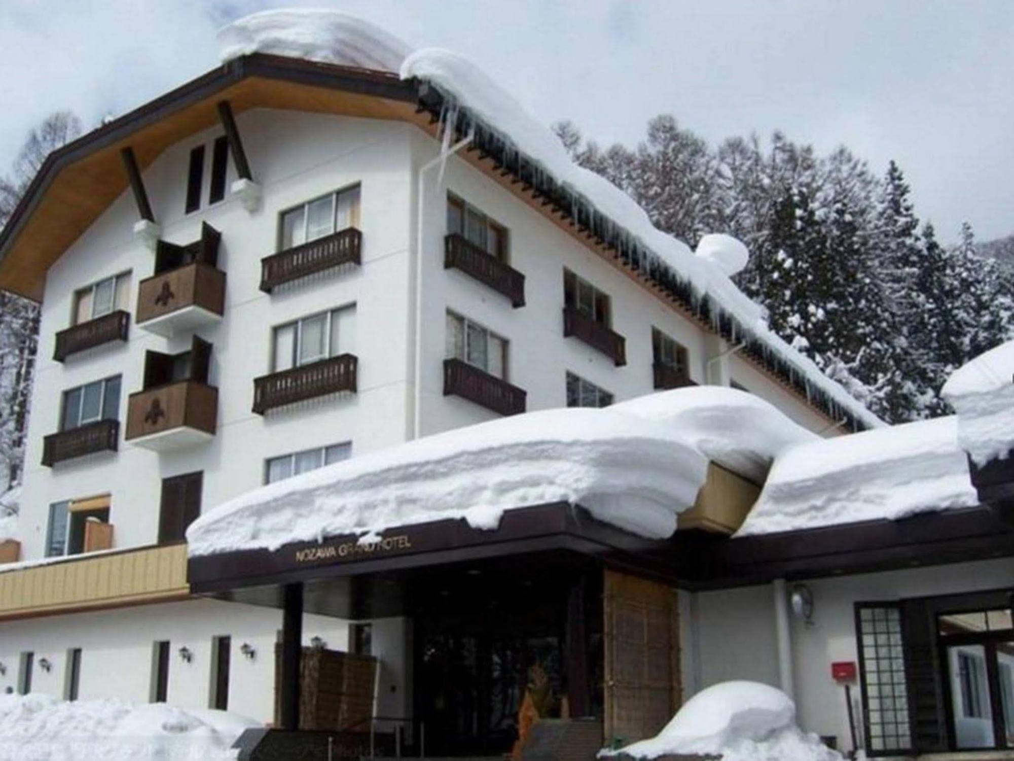 Nozawa Grand Hotel Exterior photo